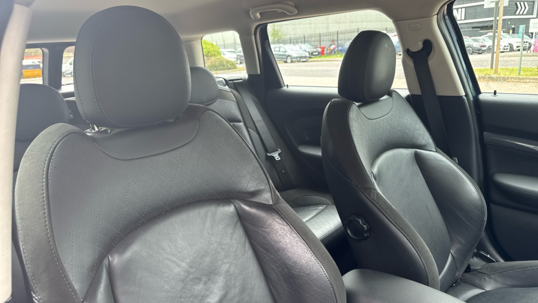 MINI Clubman 2.0 Cooper S ALL4 6dr Petrol Estate